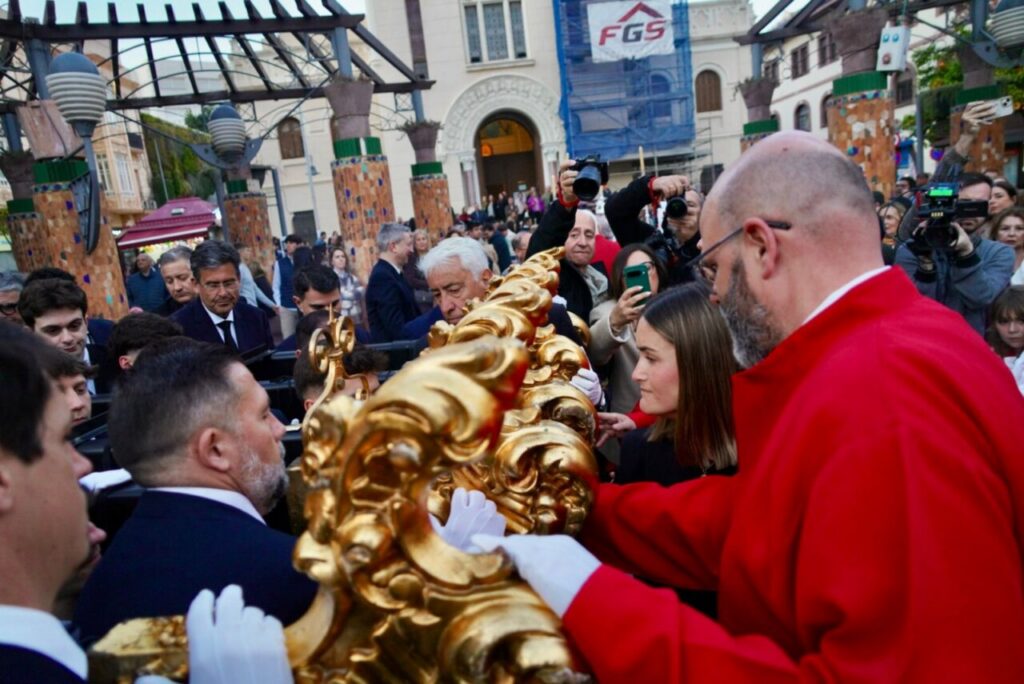 Ceremonia de oración en Melilla ante el Santísimo Cristo de la Paz