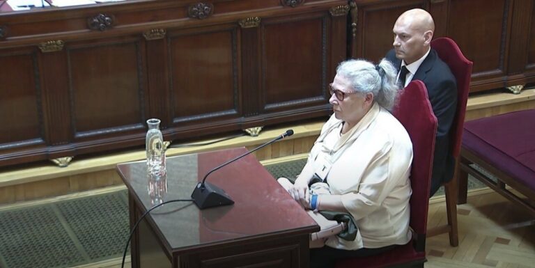 Carmen Pano durante su testimonio en el juicio sobre hidrocarburos