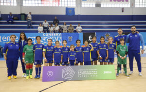Equipo femenino Sub-10 de Melilla en su debut en el campeonato
