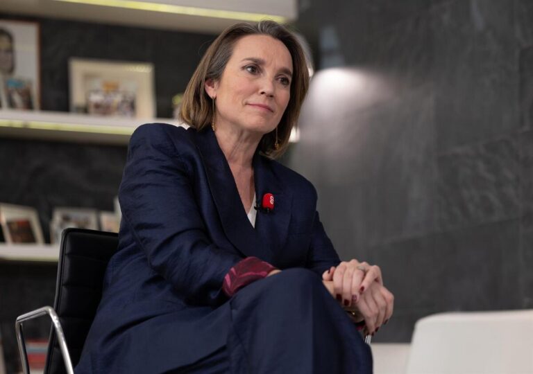 Cuca Gamarra durante una entrevista sobre política nacional