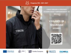 Hombre de seguridad hablando por radio en un curso en Melilla