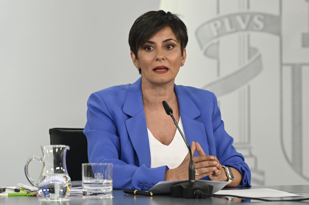 Ministra de Vivienda presentando el Plan Estatal de Vivienda 2026-2030