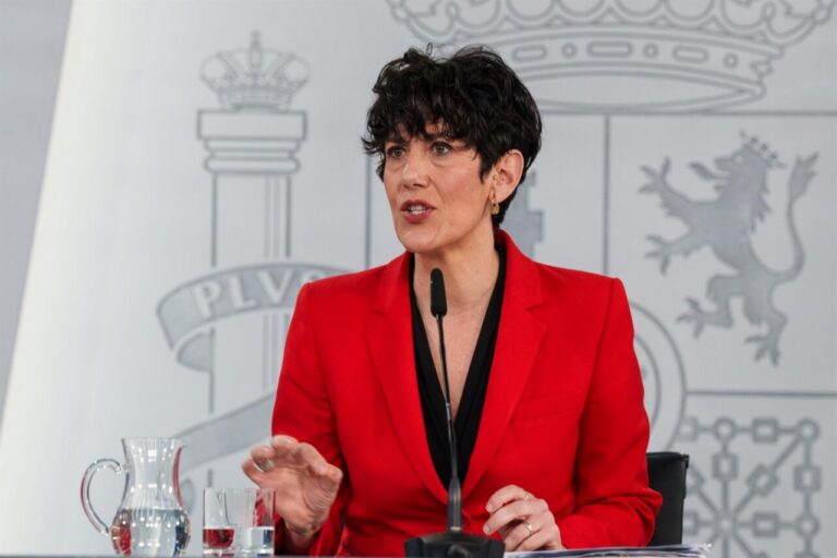 Ministra de Inclusión, Seguridad Social y Migraciones en rueda de prensa