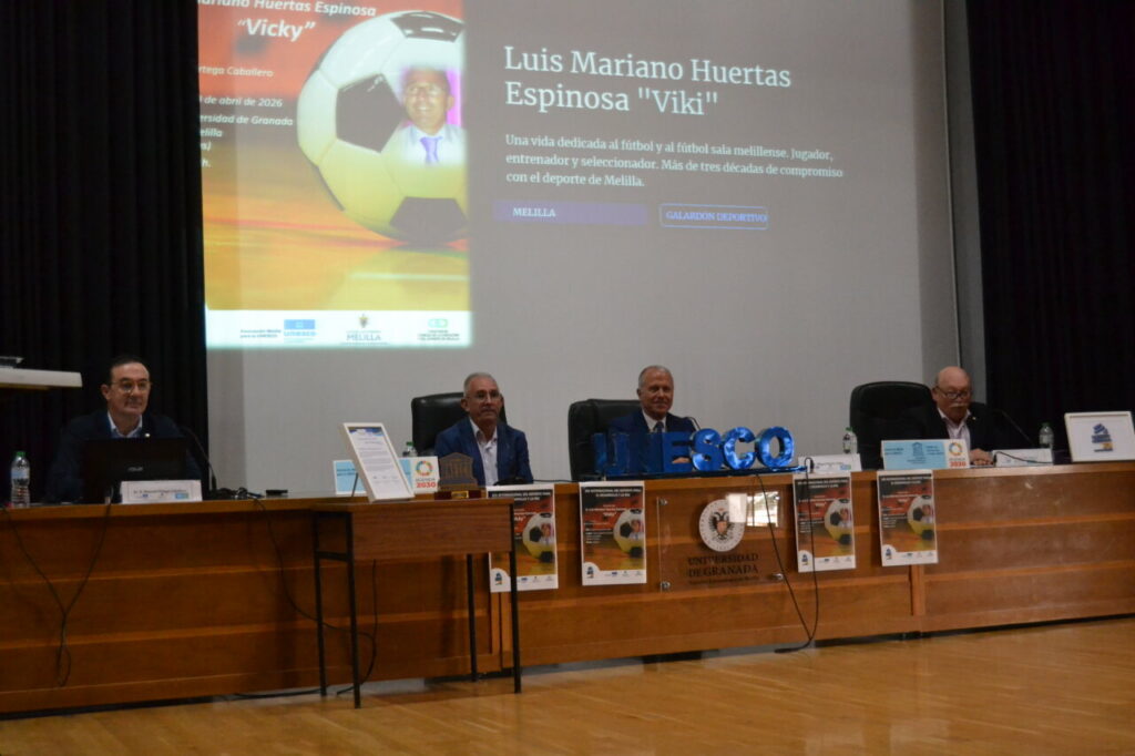 Entrega del Galardón 2026 a Vicky en el Campus de Melilla