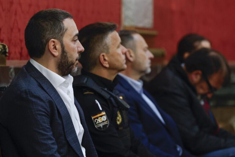 Testigos en el juicio sobre la compra de mascarillas durante la pandemia