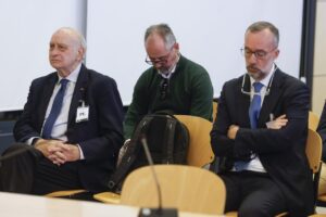 Tres hombres en un juicio relacionado con la Operación Kitchen