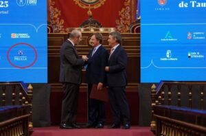 Entrega del Premio Nacional de Tauromaquia a Curro Vázquez en el Senado de España