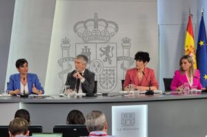 Rueda de prensa sobre el Plan Estatal de Vivienda 2026 con ministros presentes