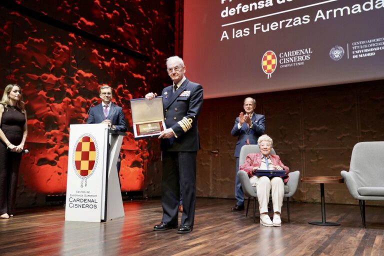 Entrega del premio Cardenal Cisneros a las Fuerzas Armadas en Madrid.