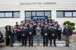 Grupo de alumnos con carné ciberexpert@ en la Delegación del Gobierno de Melilla