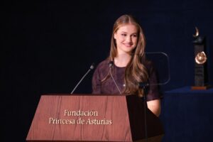 La Princesa Leonor dando un discurso en la Fundación Princesa de Asturias