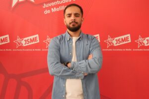 Ismail Boussouab del PSOE en una rueda de prensa sobre migración