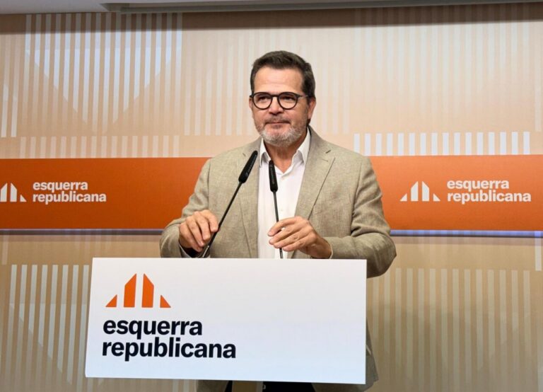 Isaac Albert portavoz de ERC en rueda de prensa