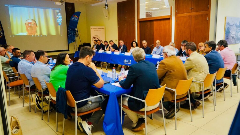 Reunión del IV Simposio de Federaciones de Deportes de Agua en Melilla