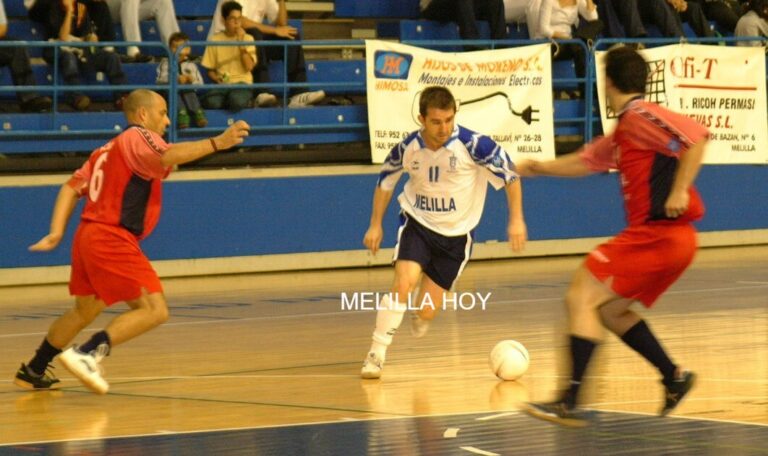 Luis Mariano Huertas Vicky en un evento deportivo con balones