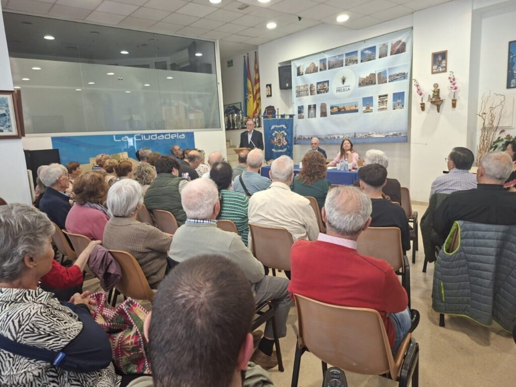 Reunión de miembros de la Casa Regional de Melilla en Barcelona