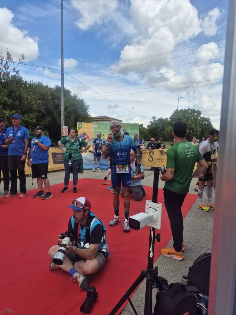 Julio Gutiérrez en el Triatlón Media Distancia de Sevilla