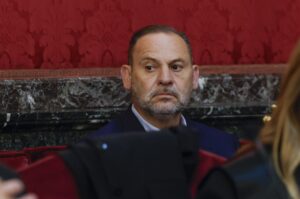 José Luis Ábalos durante una declaración sobre el rescate de Plus Ultra