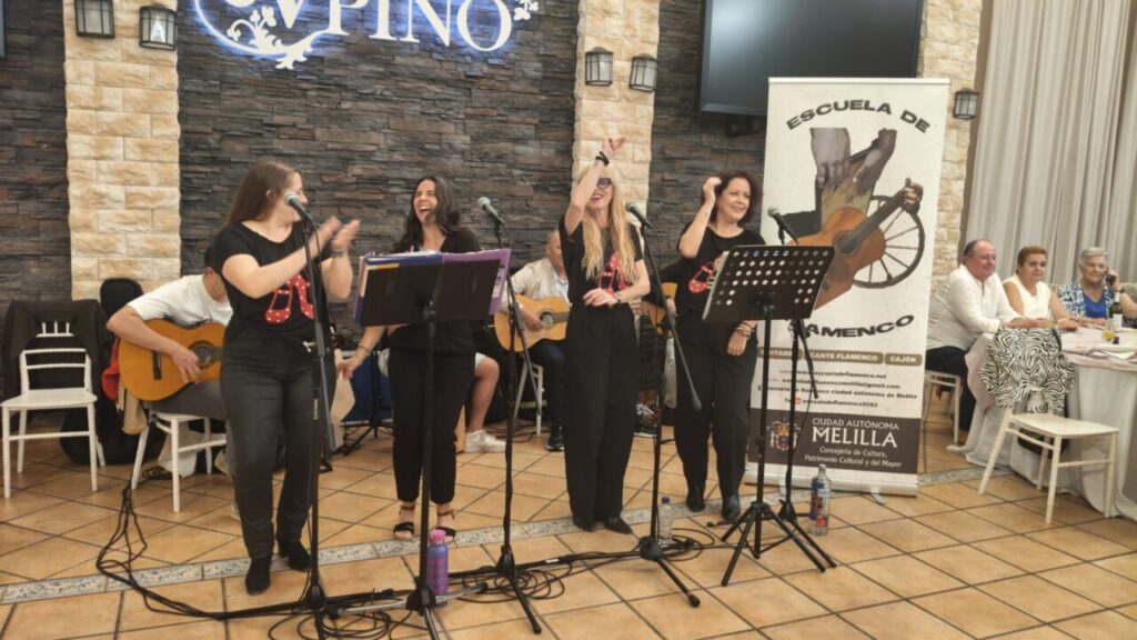 Actuación de la Escuela de Flamenco en la fiesta de fin de curso
