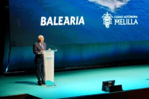 Presidente de Balearia anunciando mejoras en rutas marítimas