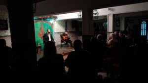 Antonio Cortés El Canito cantando en la Peña Solera Flamenca