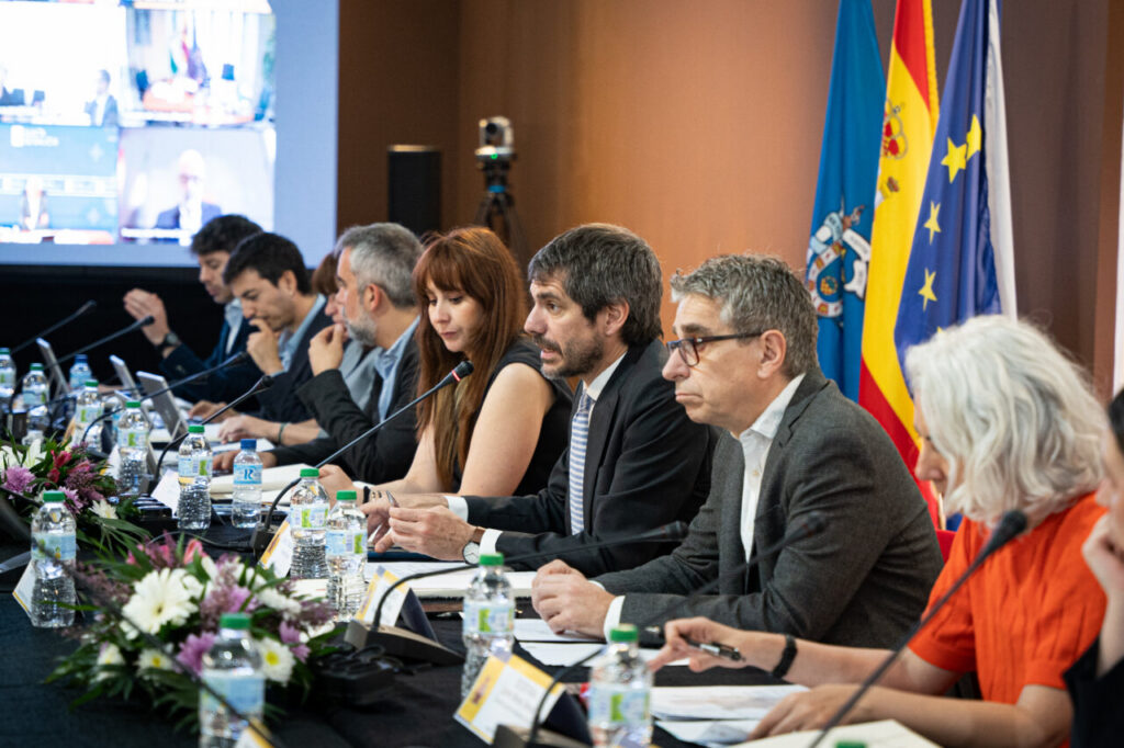 Reunión de la Conferencia Sectorial de Cultura en Melilla con varios participantes