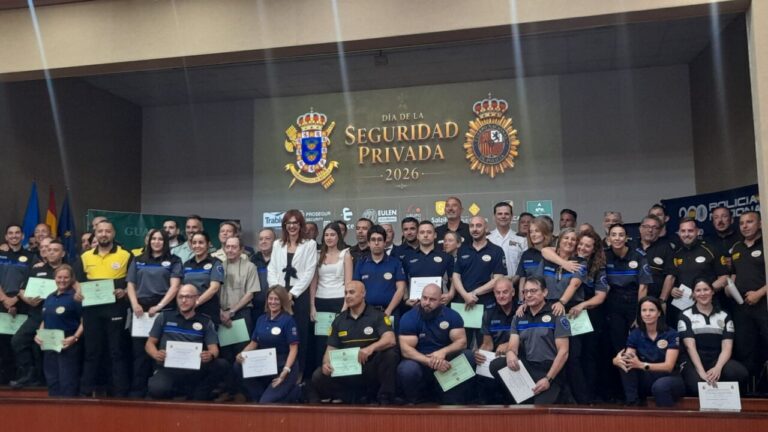 Acto institucional del Día de la Seguridad Privada en Melilla con profesionales y autoridades