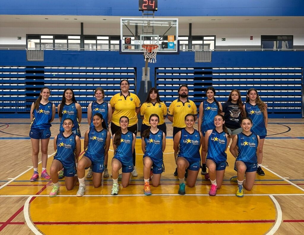 Equipo femenino del C.D. La Salle en el Campeonato de España Infantil de baloncesto