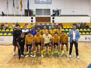 Equipo Boomerang de Melilla posando tras ganar la Liga de Tercera División de Fútbol Sala