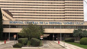 Fachada del Hospital Central de la Defensa Gómez Ulla en Madrid