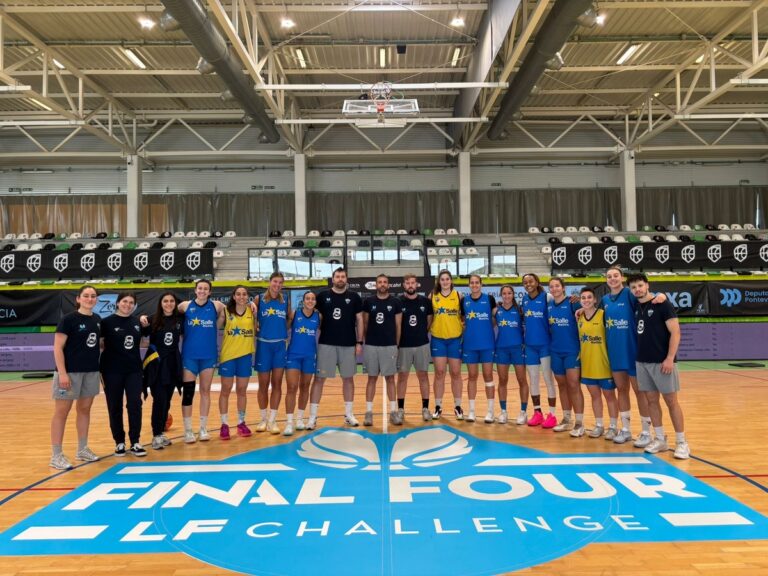 Equipo de baloncesto MCD La Salle en la Final Four Challenge