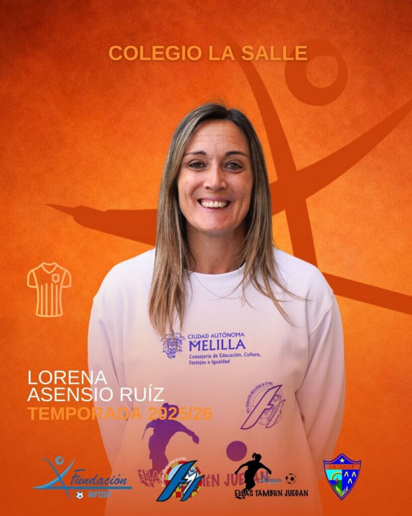 Portrait of Lorena Asensio Ruiz smiling in a white shirt with school logos against an orange backdrop.