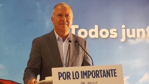 Miguel Marín hablando sobre oportunidades tecnológicas para jóvenes en Melilla
