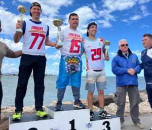 Pedro Pérez Vizcaíno y otros ganadores en el Campeonato de España de Motos de Agua