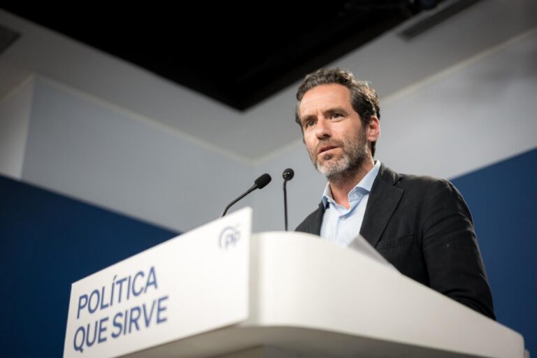 Borja Sémper del Partido Popular en rueda de prensa sobre descoordinación gubernamental