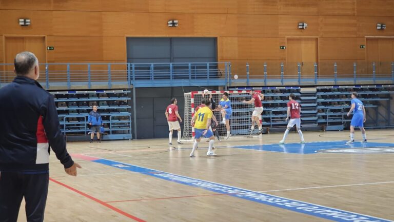 Jugadores del equipo de Puerto de Melilla en un partido de fútbol sala