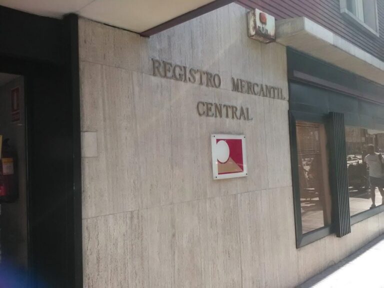 Fachada del Registro Mercantil Central en Melilla