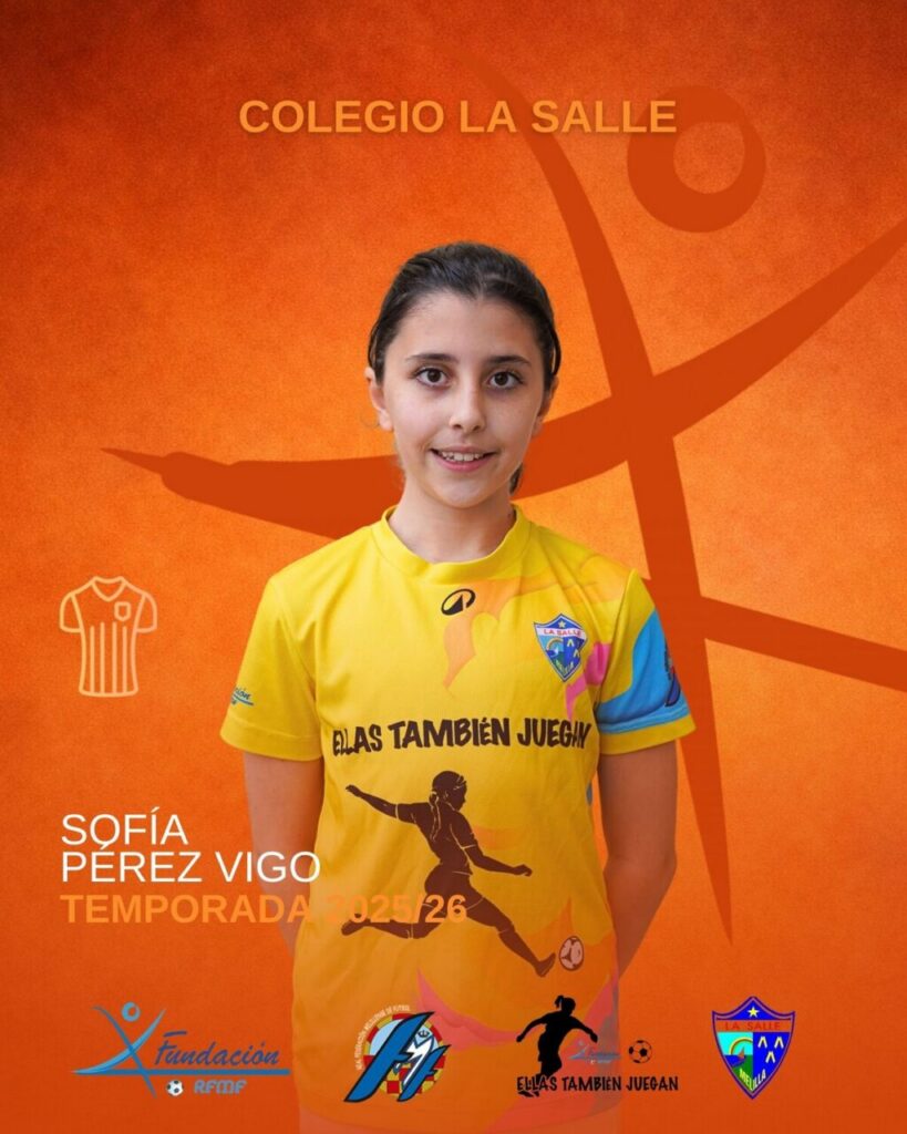 Sofía Pérez en camiseta del Colegio La Salle durante un evento deportivo