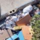Escombros y residuos vertidos en la calle La Encina de Melilla