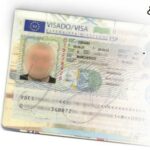 Visado de España con información personal y sello