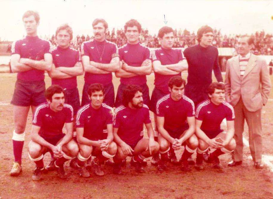 Equipo de fútbol en homenaje a Pepito en Melilla