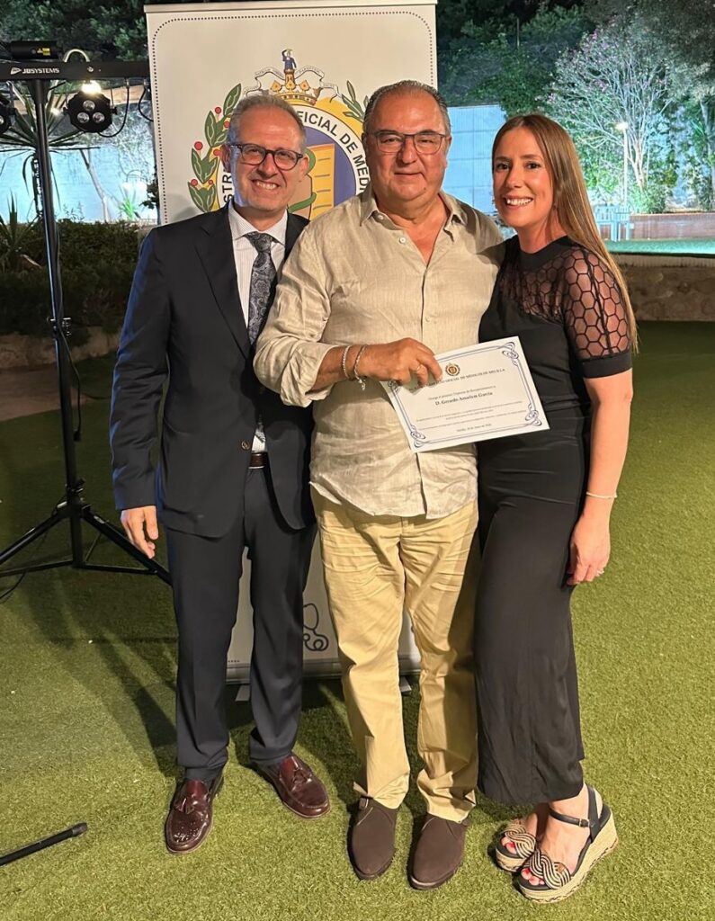 Entrega de diplomas a médicos veteranos en Melilla
