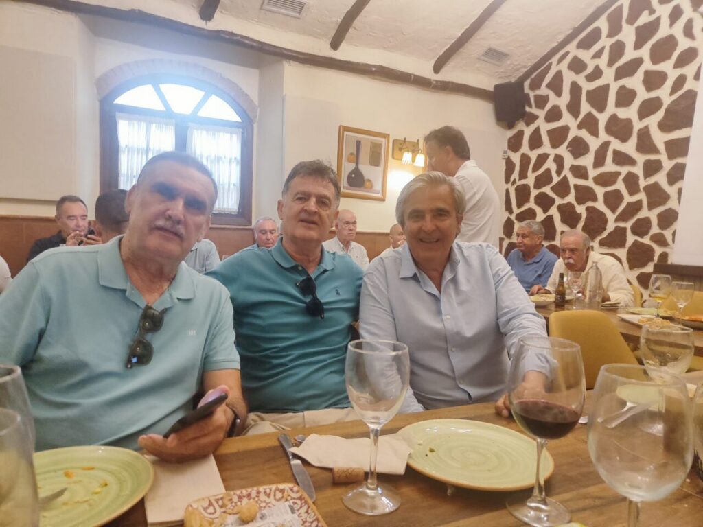 Grupo Amigos Futboleros de Melilla en homenaje a Pepito