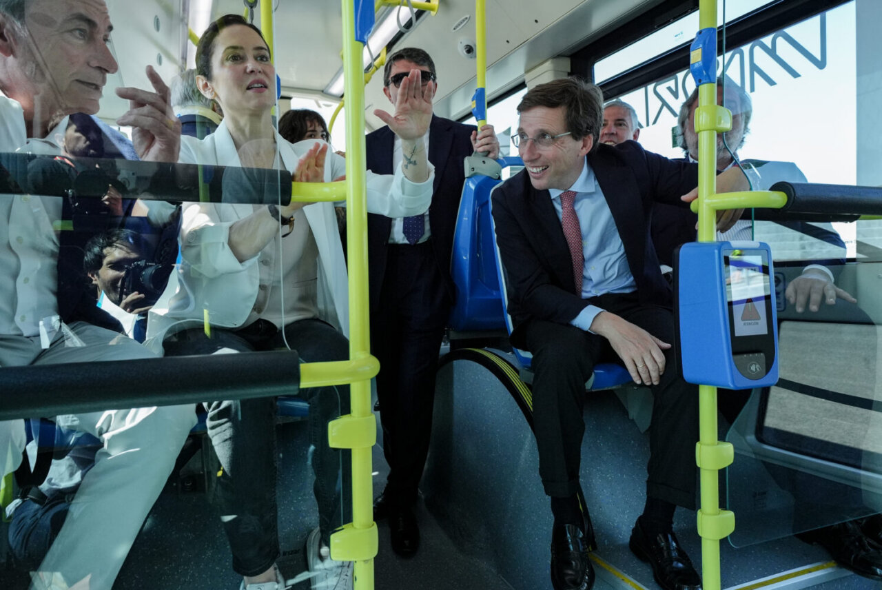 Presentación del circuito Madring en un autobús en Madrid
