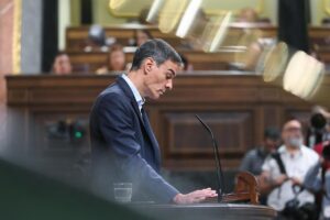 Pedro Sánchez hablando en el Congreso sobre corrupción en España