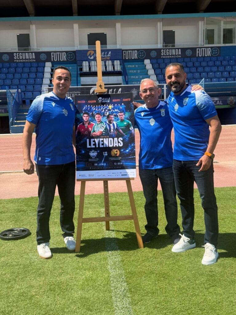 Presentación del Partido de Leyendas del Fútbol en el Estadio Álvarez Claro