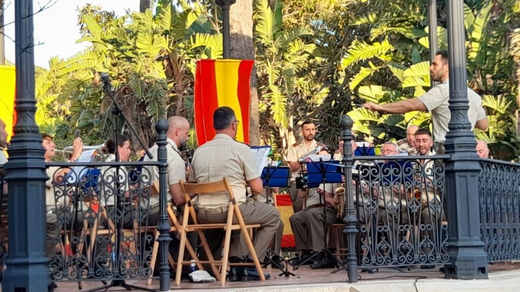 Concierto de la Banda de Música de la COMGEMEL en el Parque Hernández