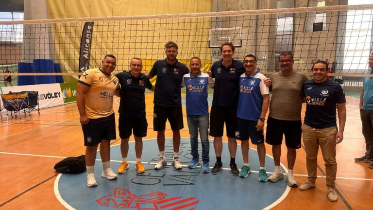 Entrenadores de voleibol en el congreso de Alicante