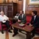 Reunión del exdirector del aeropuerto de Melilla con el nuevo director y el presidente