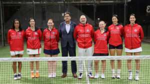 Equipo femenino de pádel del Club Marítimo de Melilla en el campeonato